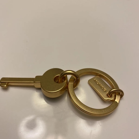 NWT COACH Lock And Key Bag Charm Key Ring C1679 BLACK - Picture 11 of 12